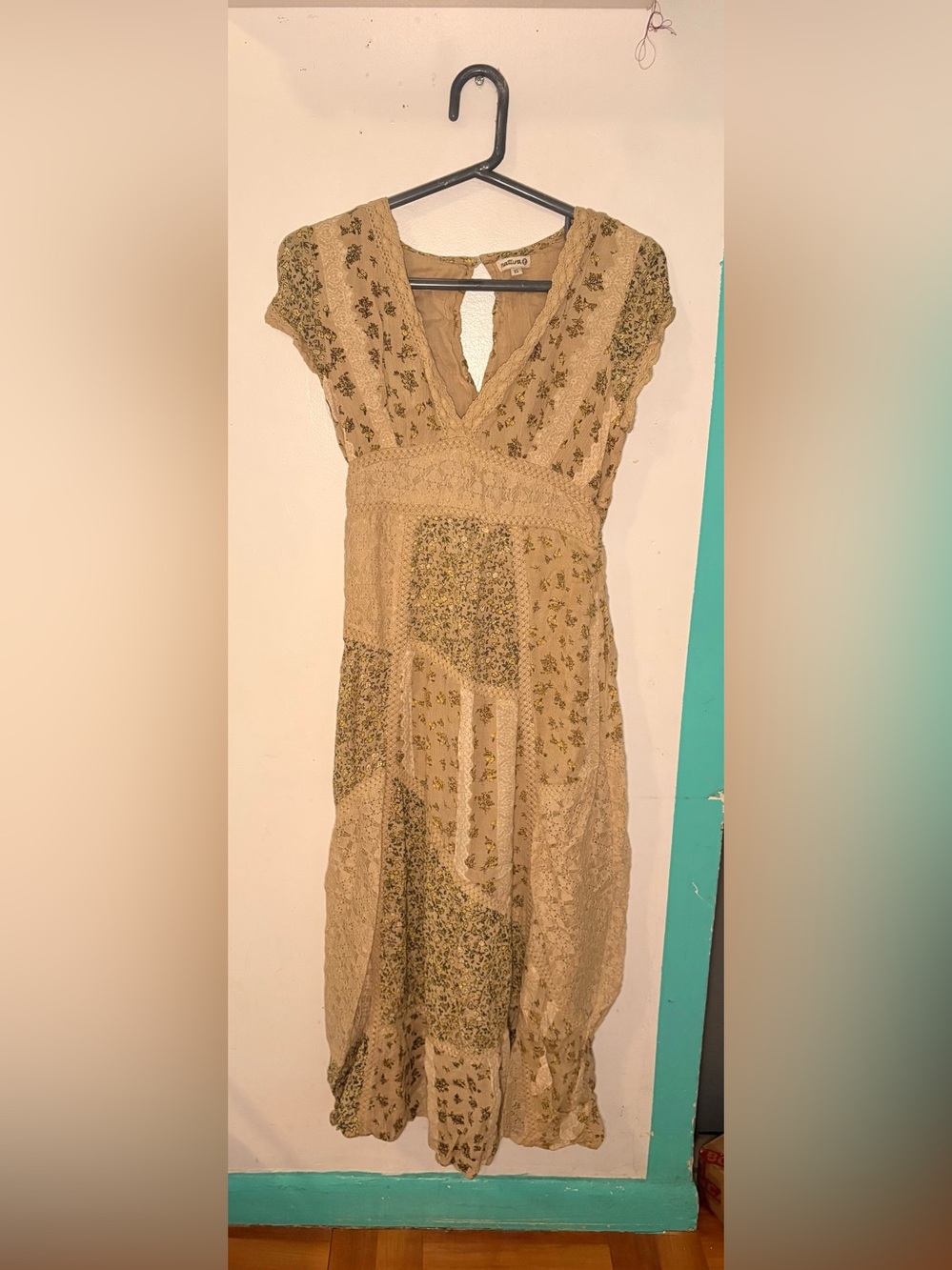 Natura Beige Floral Lace V-Neck Sleeve A-Line Midi Dress XS